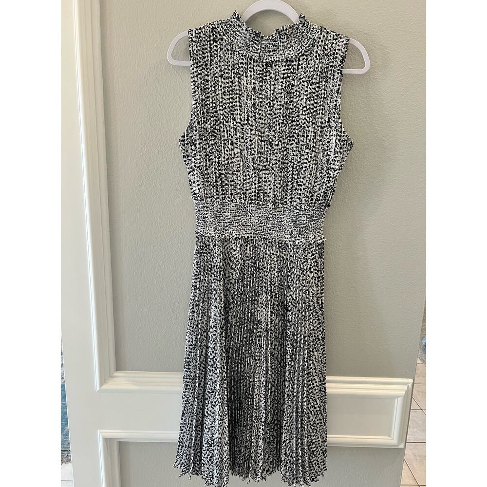 Nanette Lapore Women's Black White Spotted Print Pleated Sleeveless Sz 10 Dress